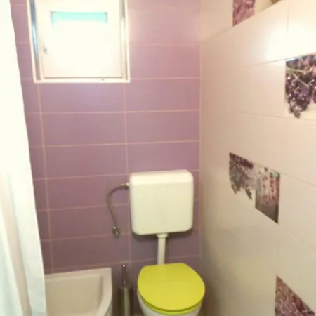 アパート Mestrovic