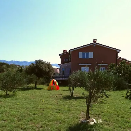 Mestrovic アパート *