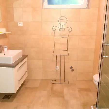 アパート Mestrovic *