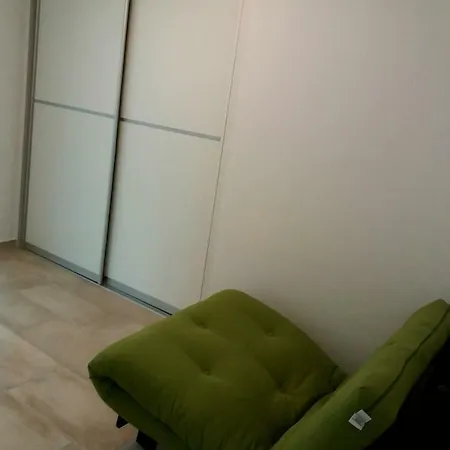 アパート Mestrovic ロパール