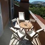 Mestrovic Apartman Lopar